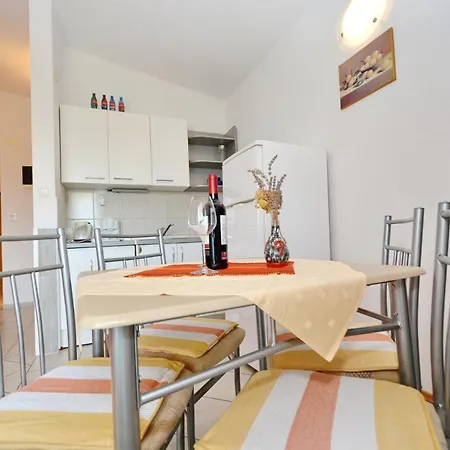 With Parking Space Starigrad, Paklenica - 18830 Apartman