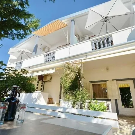 Apartman With Parking Space Starigrad, Paklenica - 18830