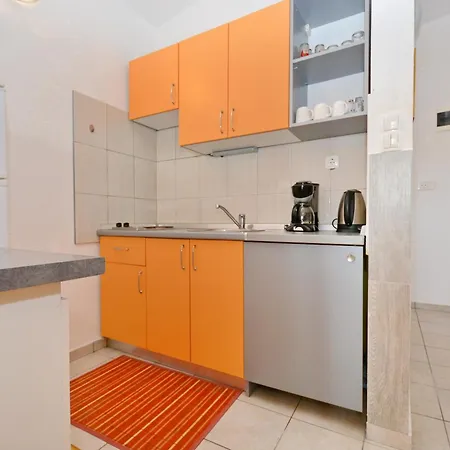 With Parking Space Starigrad, Paklenica - 18830 Apartman *