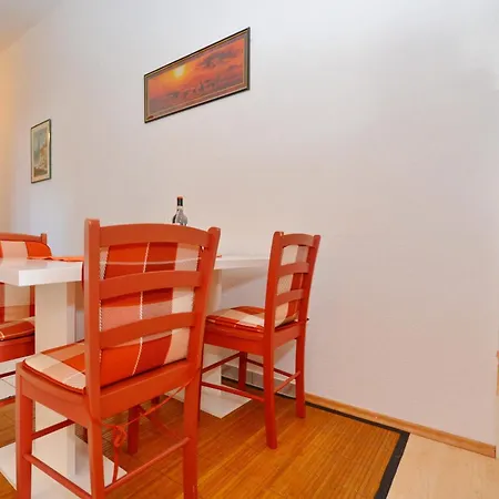 With Parking Space Starigrad, Paklenica - 18830 Apartman *