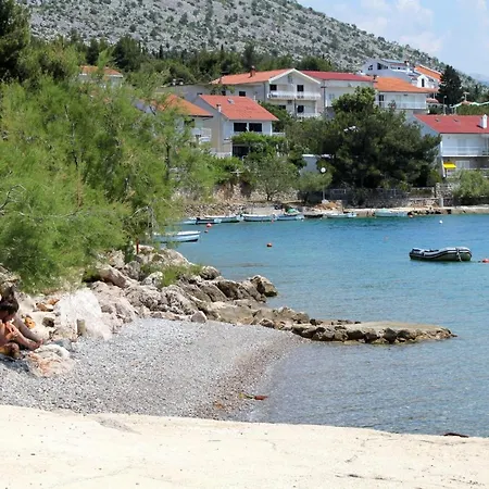 Lägenhet With Parking Space Starigrad, Paklenica - 18830 *